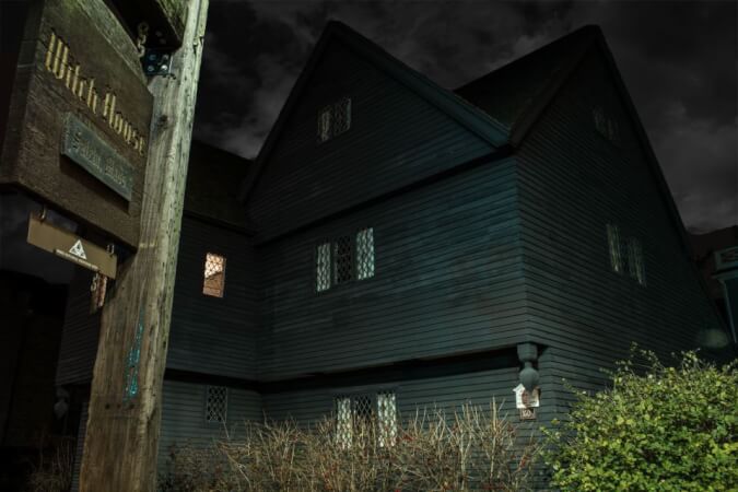 Salem: Ghosts, Witches, & Warlocks