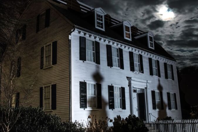 Salem: Ghosts, Witches, & Warlocks